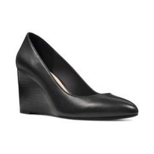 Nine West Jessa 9x9 Stacked Wedge Heel